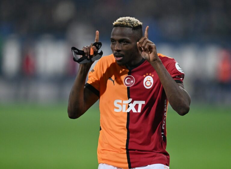 Man United: Osimhen to accept £200k weekly, not £300k – Fabrizio