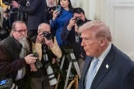 Trump Delays Strike on Iran Power Plants as Tehran Denies Peace Talks